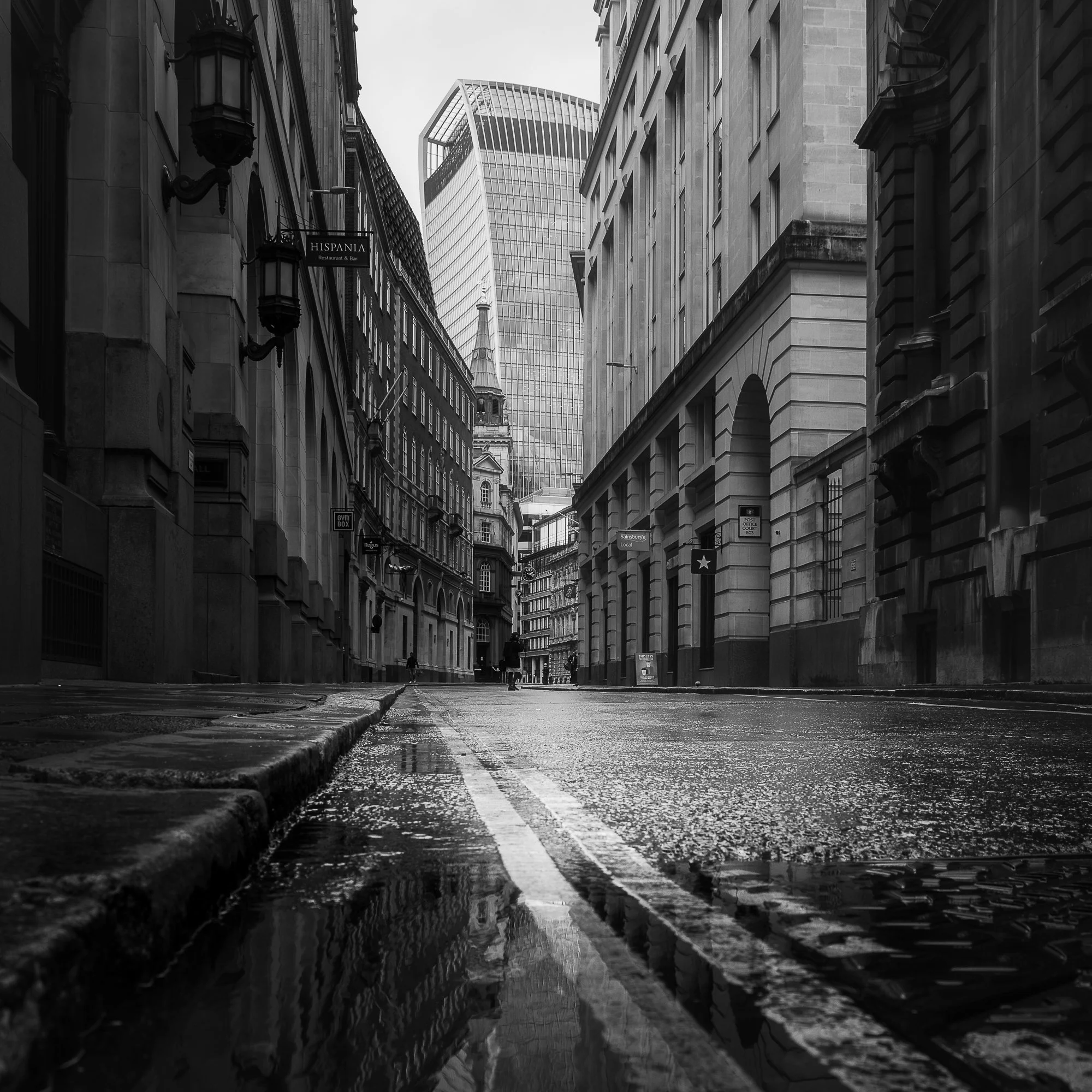 Essential Gear for London Cityscape Photography: My Timeless City